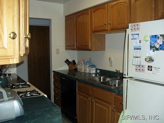 3rd image of 2841 Fortune Dr