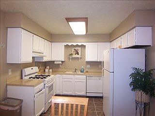3rd image of 4509 Schroeder Dr