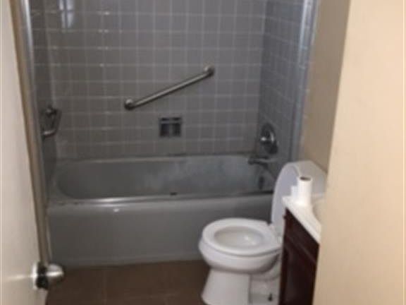 5th image of 2868 McClave Dr