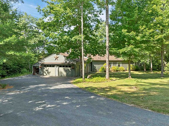 2nd image of 228 Mountain Road