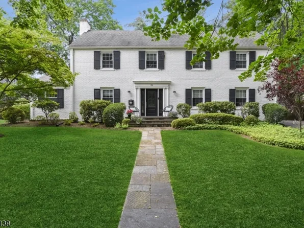 18 Greenview Way, Montclair Twp., NJ 07043