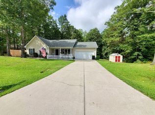 126 Live Oak Dr, Jacksonville, NC 28540