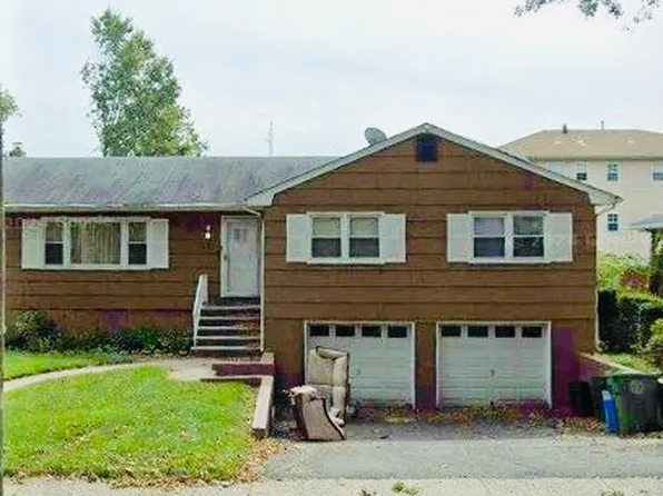 212 E 10th Ave, Roselle, NJ 07203