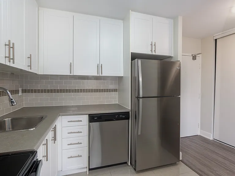 131 Maxwell St — Photo 6