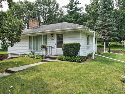 1915 Pleasant Dr, Cedar Falls, IA, 50613