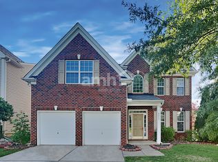 4059 Houldsworth Dr, Charlotte, NC 28213