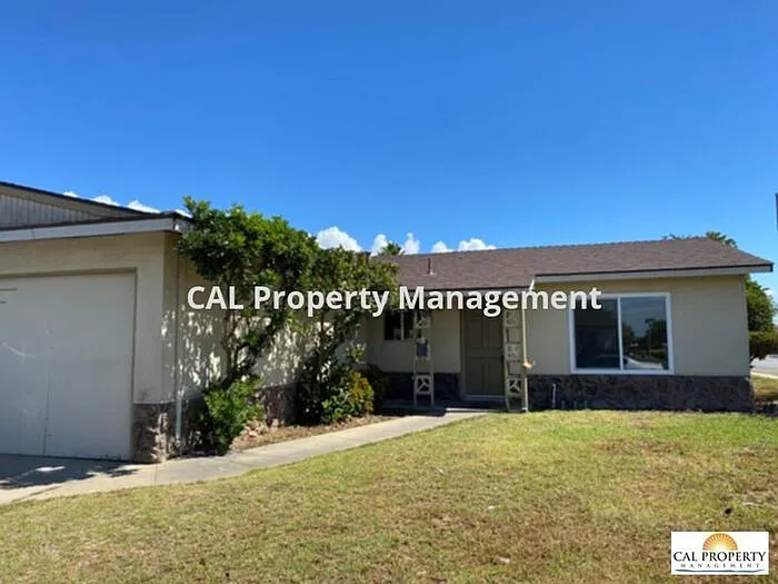 1608 Ukiah Way — Photo 8