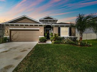 1015 Bering Rd, Wesley Chapel, FL 33543