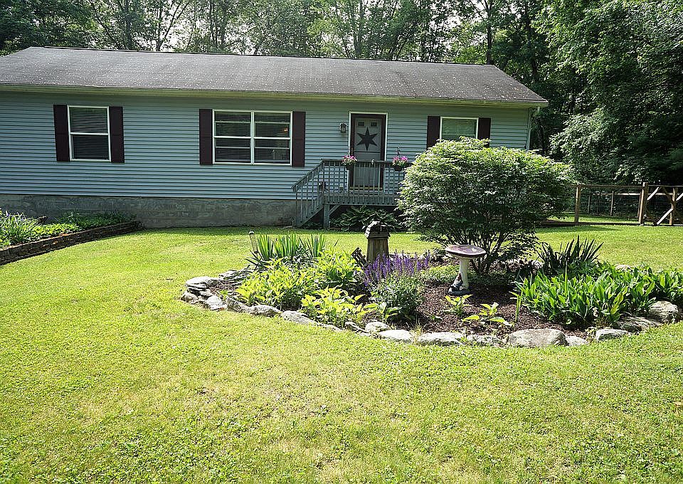 2nd image of 6 Deer Ln