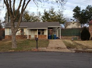 3756 Saint Kevin Park Dr, Saint Ann, MO 63074