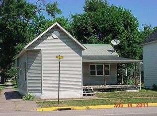 872 W 5th St, Winona, MN 55987