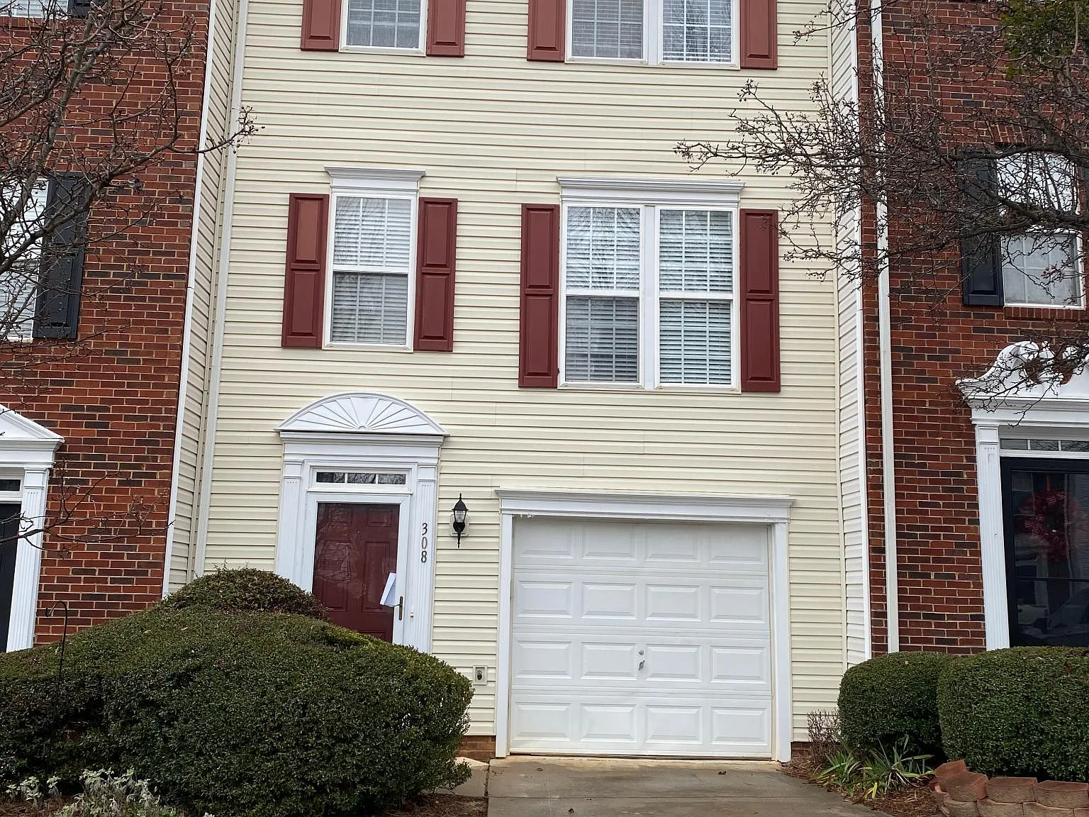 308 Canewood Pl — Photo 1