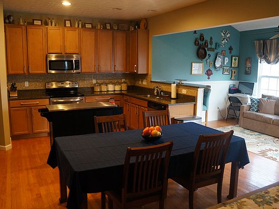 2nd image of 3832 Winding Oak Cir