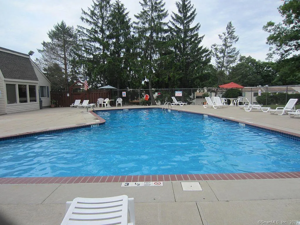 1 Woodland Dr — Photo 1