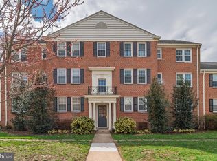 1303 Belle View Blvd APT B1, Alexandria, VA