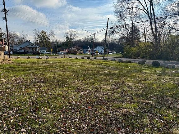5th image of 3901 Old Riverside Dr