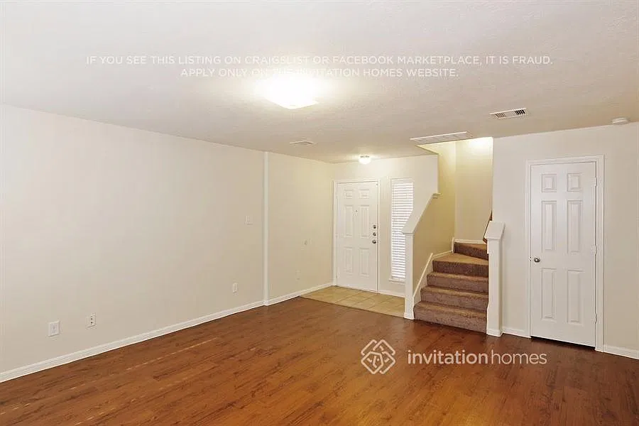 8639 Chaletford Dr Houston, TX 77044 — Photo 2