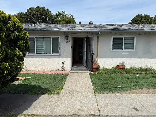 18756 Meekland Ave Photo 1