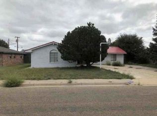 1119 Archer St, Spearman, TX 79081
