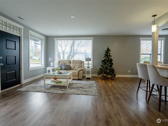 4th image of 101 Milroy Street NW