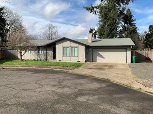 950 Echo Hollow Rd, Eugene, OR 97402