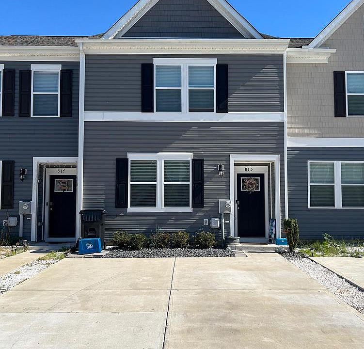 1st image of 815 Derwent Ln