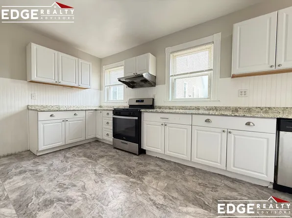 2 Lawrence Pl, Boston, MA 02135