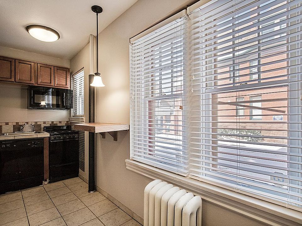 1st image of 1117 Penn St APT 303