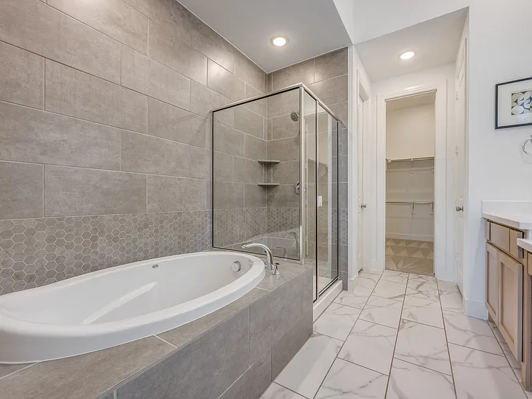 914 Songbird Ln — Photo 13