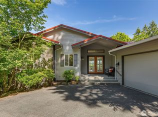 9736 49th Ave NE, Seattle, WA 98115