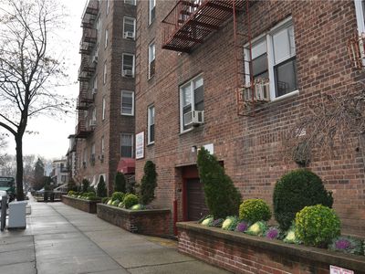 1350 E 5th St APT 3G, Brooklyn, NY, 11230