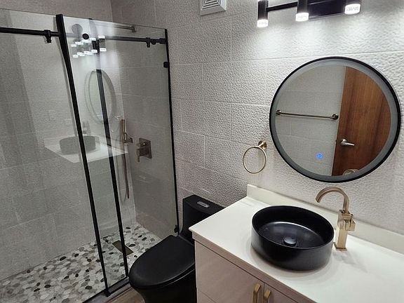 5th image of Cond Alamanda APT 3103