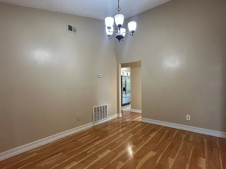 487 Carrigan Ave — Photo 28