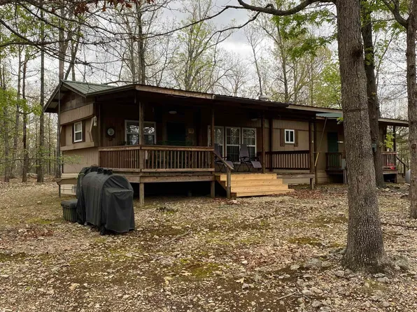 895 E Cc Rd, Hardy, AR 72542