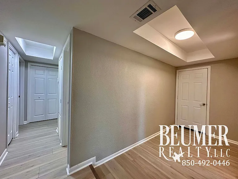 5078 Leeward Dr — Photo 23