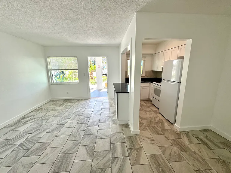 11225 1st St E #3 — Photo 12
