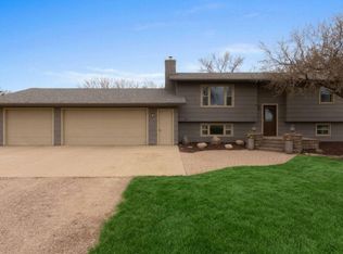 47996 280th St, Canton, SD 57013