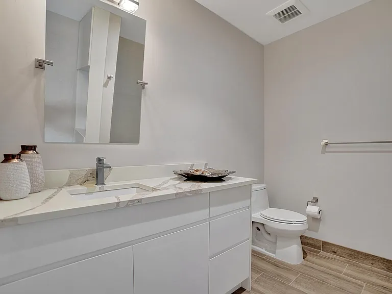 41 SW Seminole St #310 — Photo 63