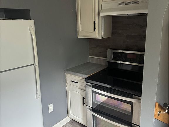 4th image of 602 Boden St
