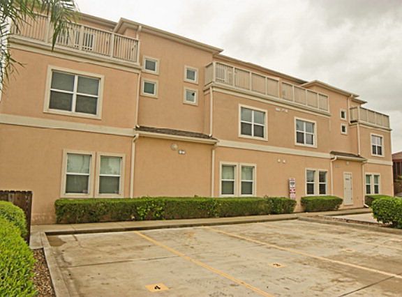 3rd image of 107 E Ling St #105