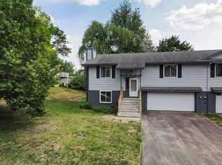 9859 Cavell Cir, Bloomington, MN 55438