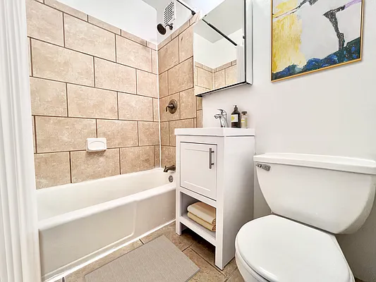 Rented by Vector New York, LLC | media 6