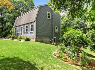 185 School St, Groveland, MA 01834