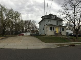 131 E Williams Ave, Barrington, NJ 08007