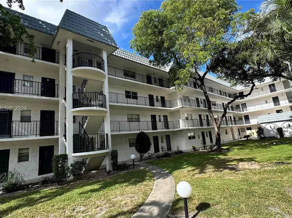 3360 Spanish Moss Ter APT 403, Lauderhill, FL 33319