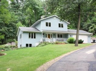 3655 N Fair Oak Rd, Deerfield, WI 53531
