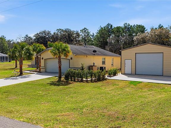 2nd image of 799 Marion Oaks Ln