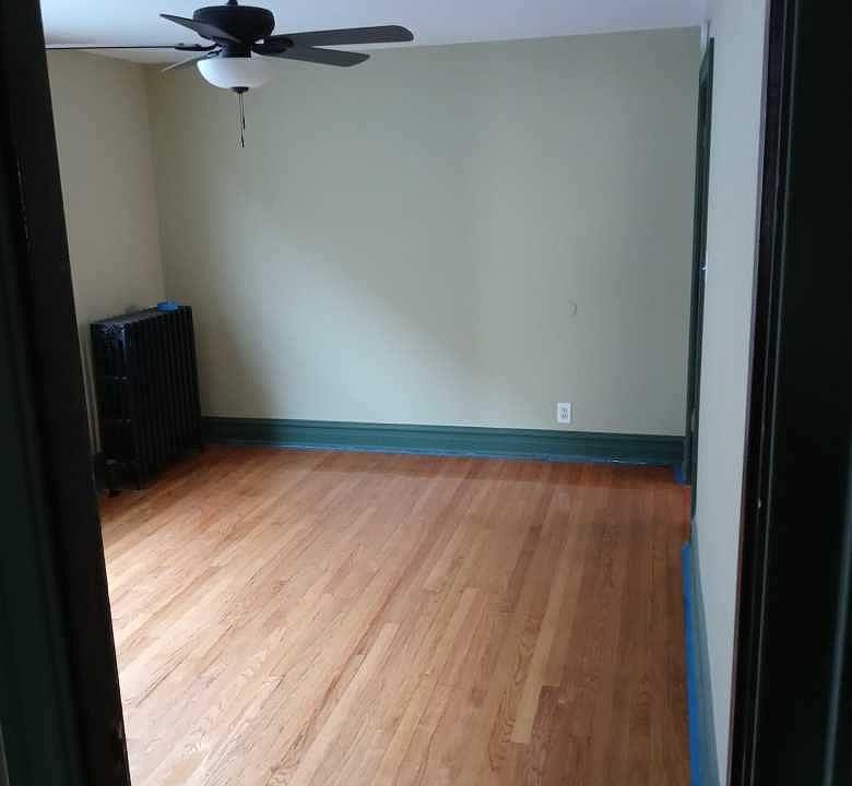 1st image of 2529 N Hamlin Ave Floor 2
