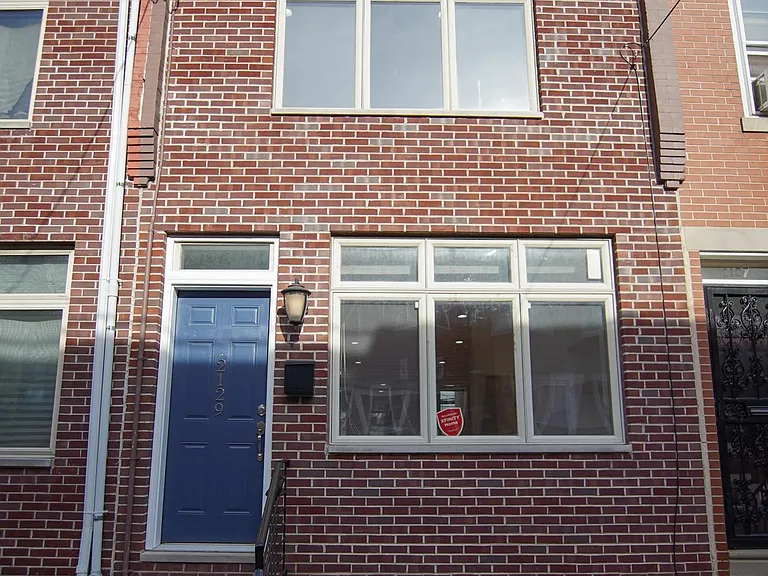 2129 Latona St — Photo 1