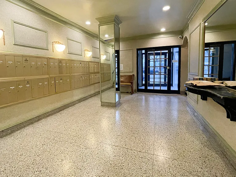 2790 Broadway #1F — Photo 4